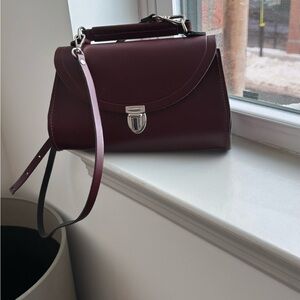 listing-status-banner